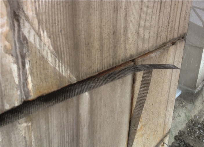 A detailed photo of a ribbon anode installation.
