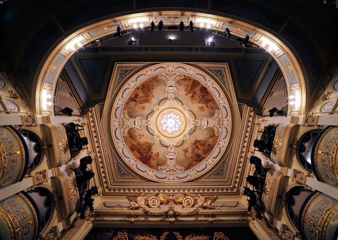 wyndham-theatre-ceiling