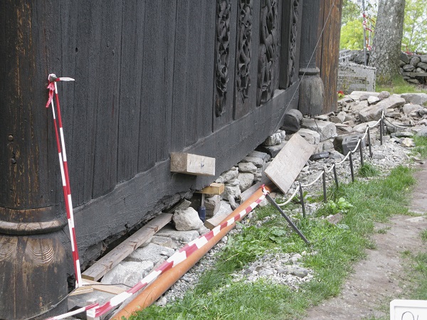 Urnes stave church's poor quality foundations in 2009